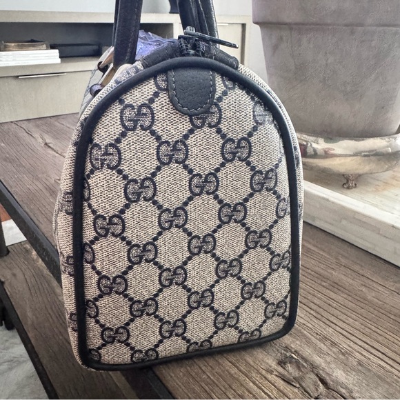 Gucci Doctors Boston Bag  "Accessory Collection" Navy Blue Monogram Canvas - Picture 7 of 16